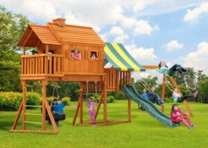 Fantasy Treehouse Cabin