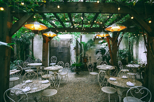 Pergola Installation Services: Enhance Your Outdoor Living Space