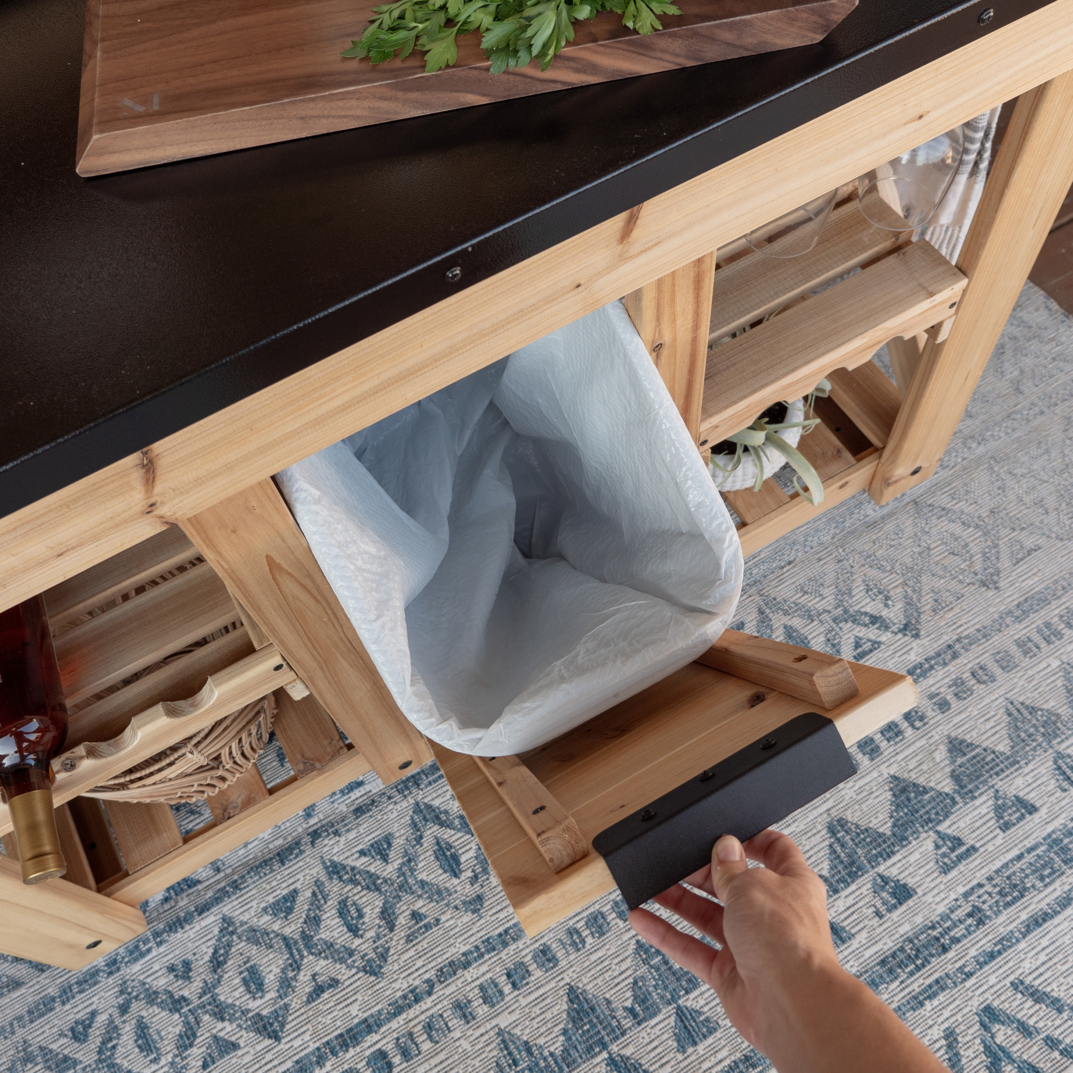 Hutch/Serving Station - Image 4