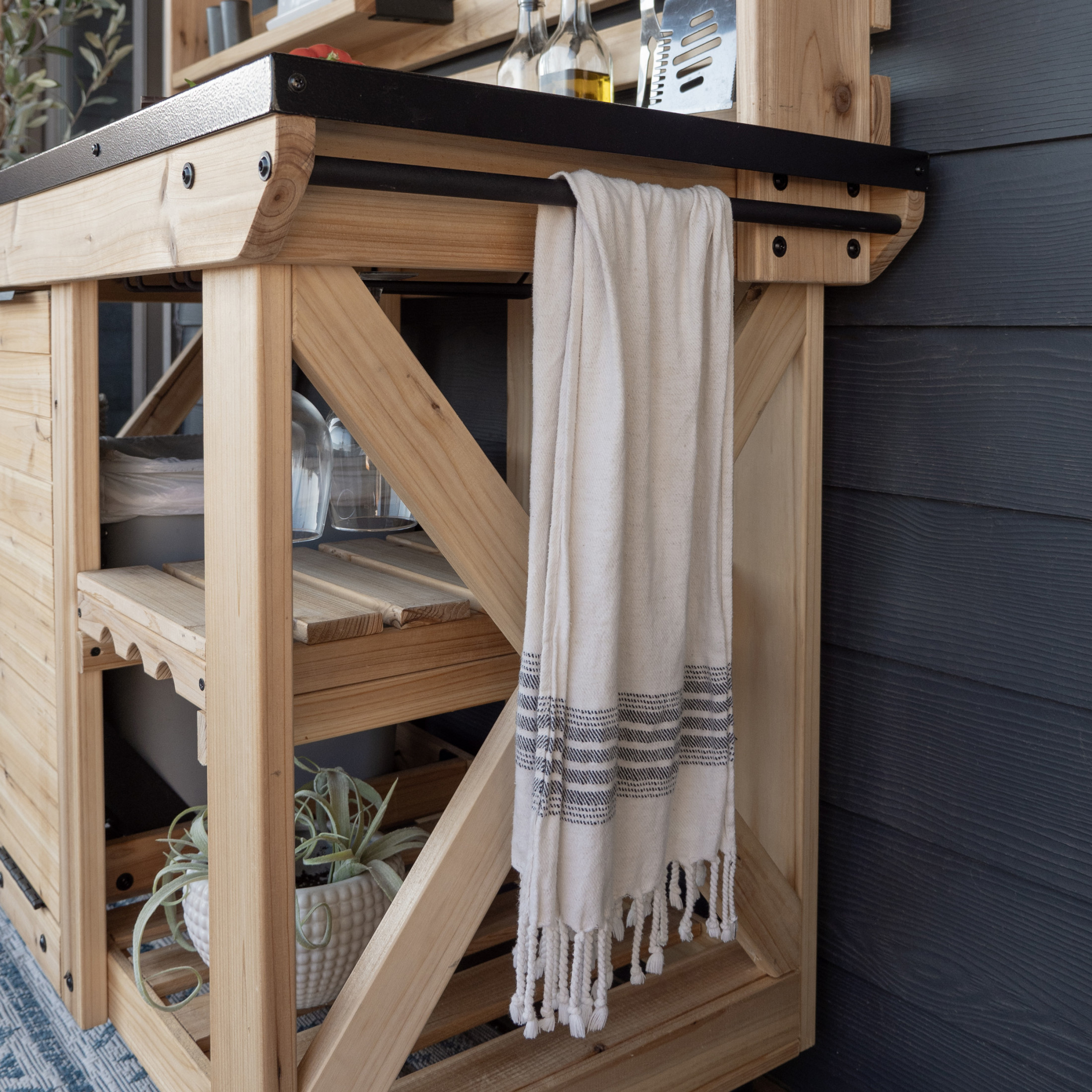 Hutch/Serving Station - Image 2