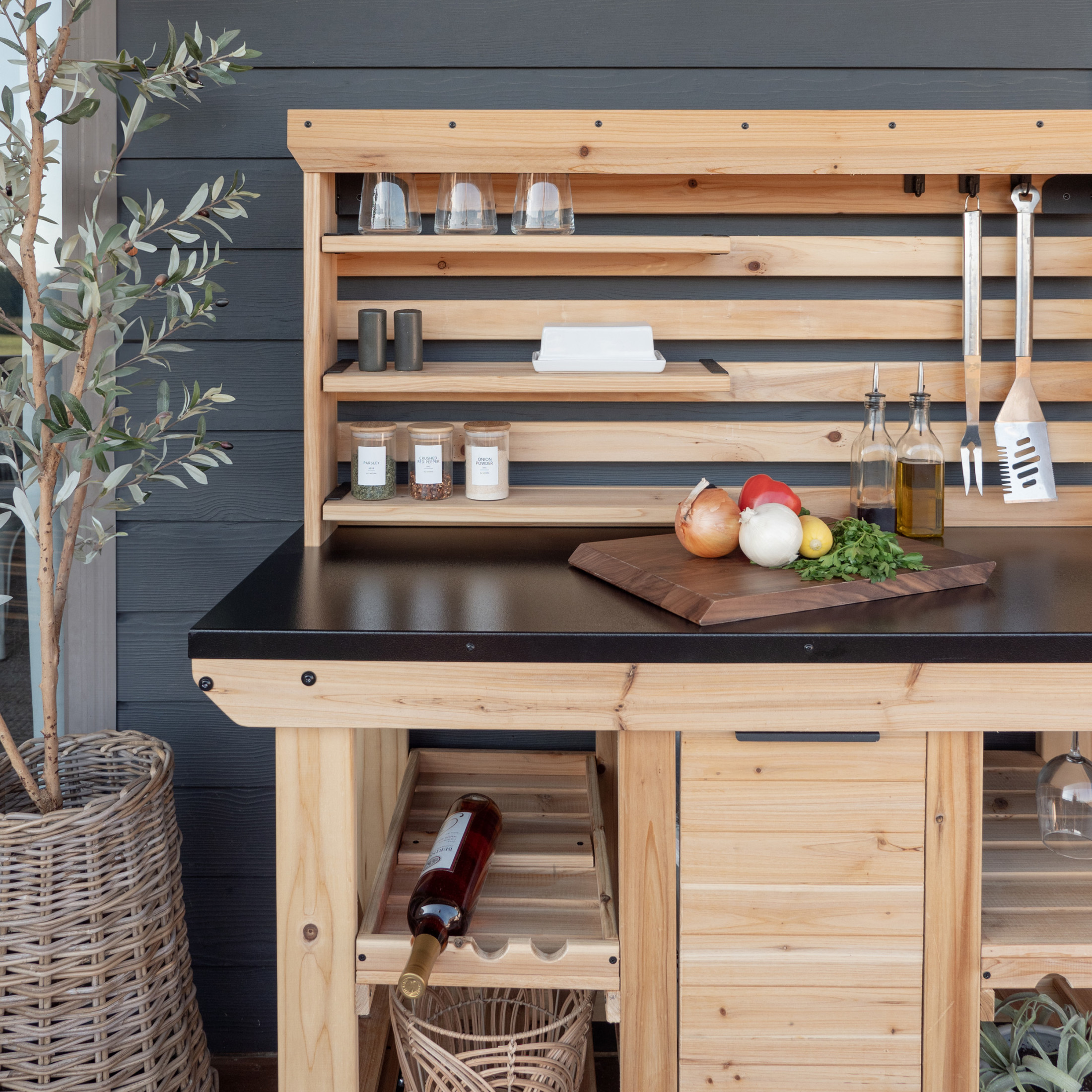 Hutch/Serving Station - Image 10