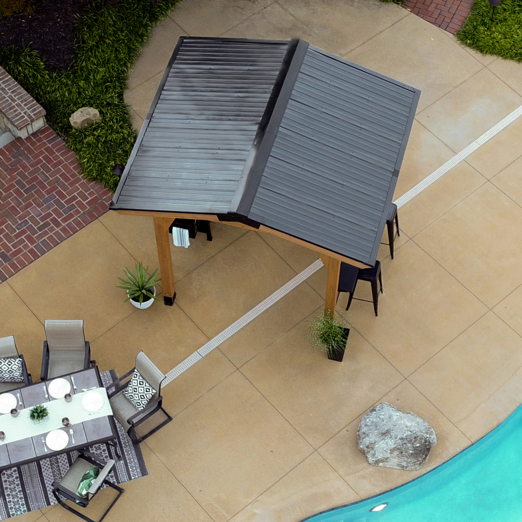 Granada Grill Gazebo with Outdoor Bar - Image 3