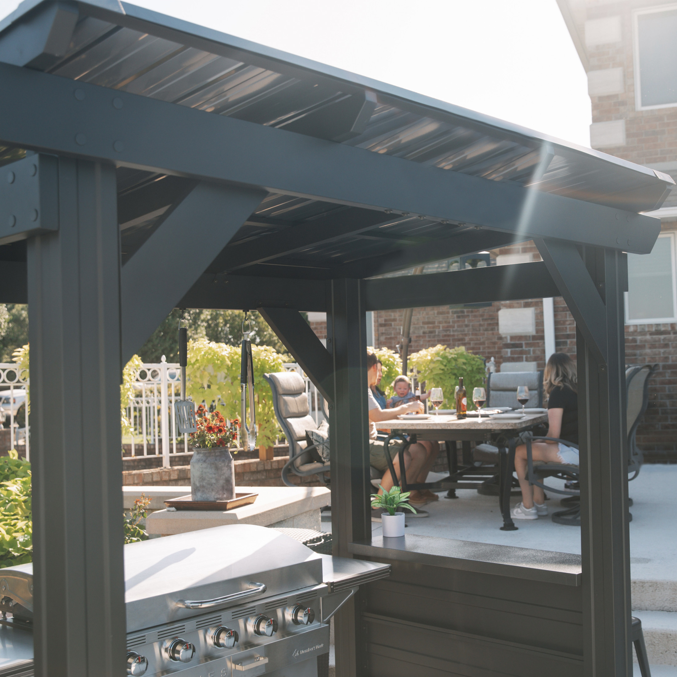 Rockport Steel Grill Gazebo - Image 4